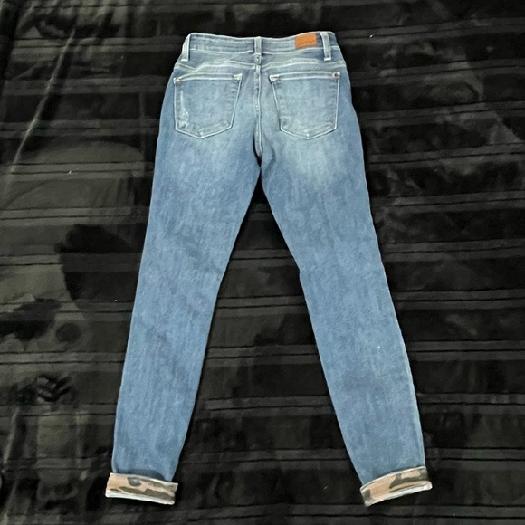 Judy Blue - Picture 2 of 7